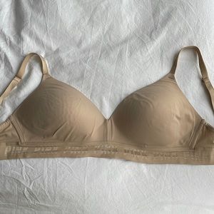 PINK Victoria’s Secret bra